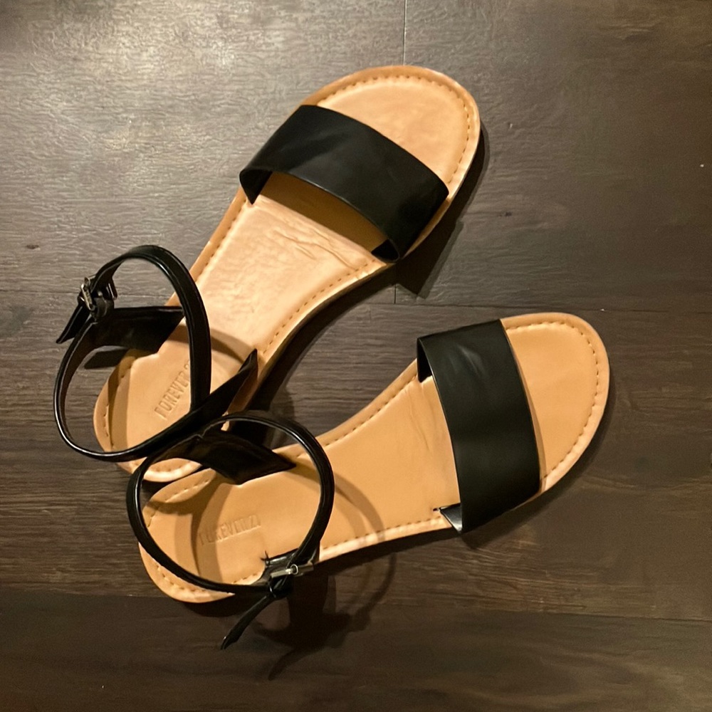 New Forever 21 ankle strap sandals. Size 7, synthetic material.